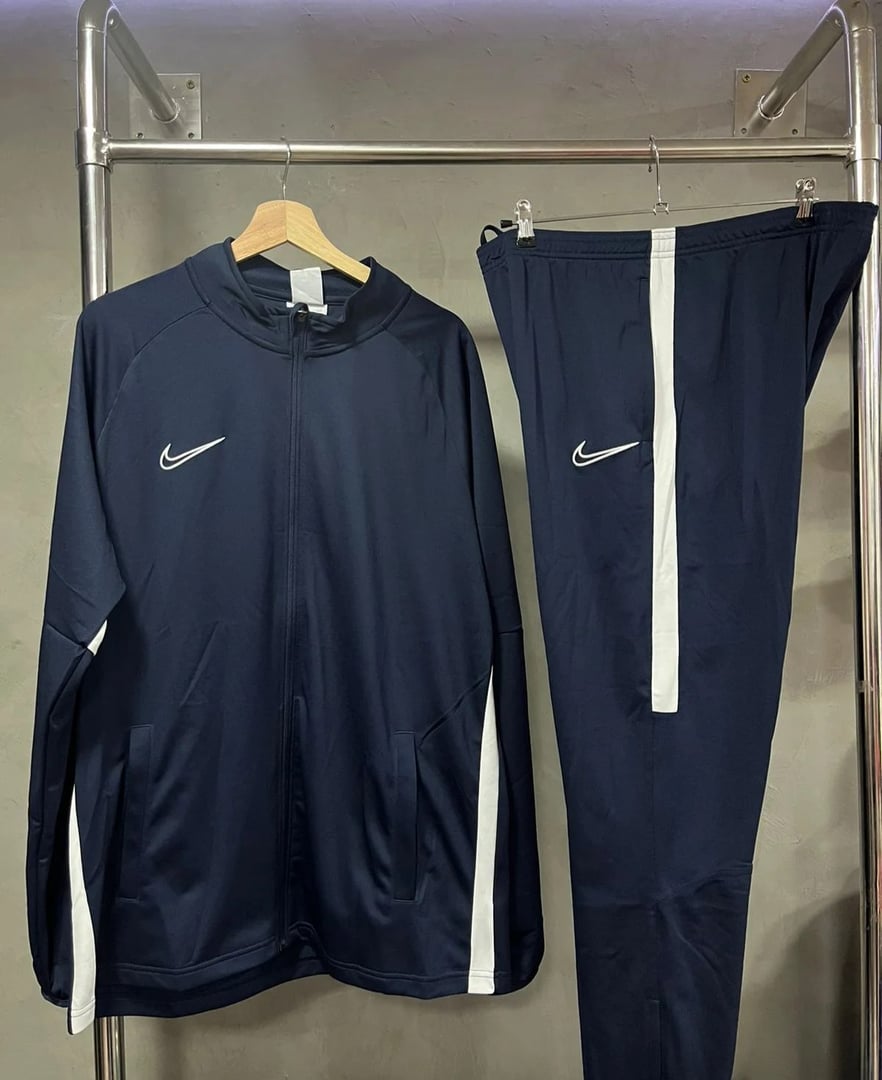 Agasalho Nike Dri-FIT Academy 25 Infantil - Tam. P (8 a 10 anos)