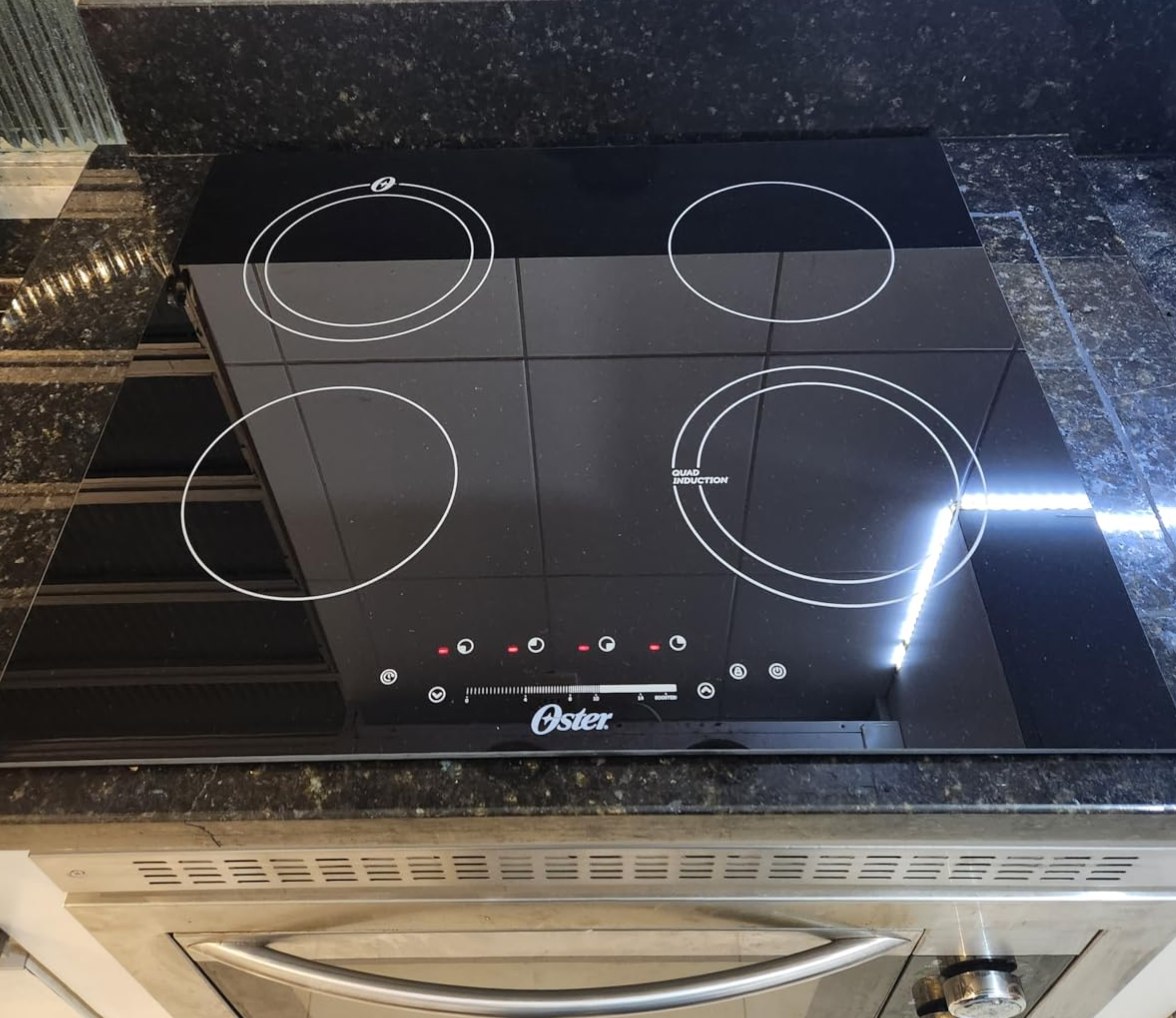 Cooktop por Indução 4 Bocas Oster Painel Touch Screen 14 Níveis de potência - 220v