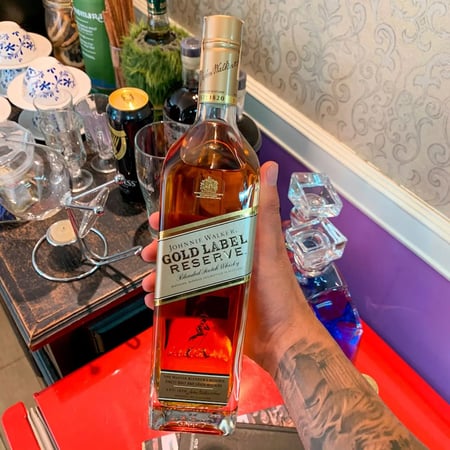 Whisky Johnnie Walker Gold Label 750ml