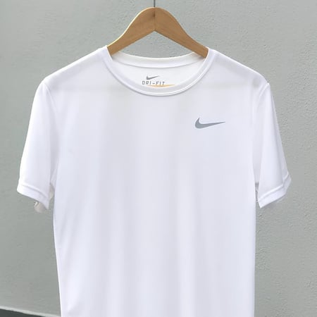 Camiseta Nike Dri-FIT UV Miller Masculina