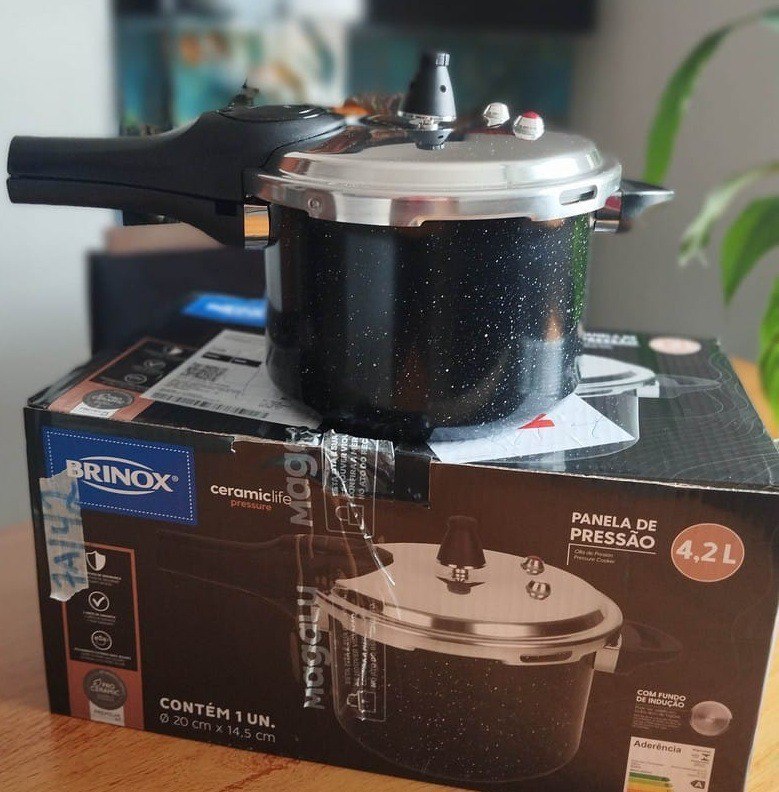 Panela de Pressão Brinox Ceramic Life Revestimento Cerâmico c/ Fundo de Indução 4,2L - Preta