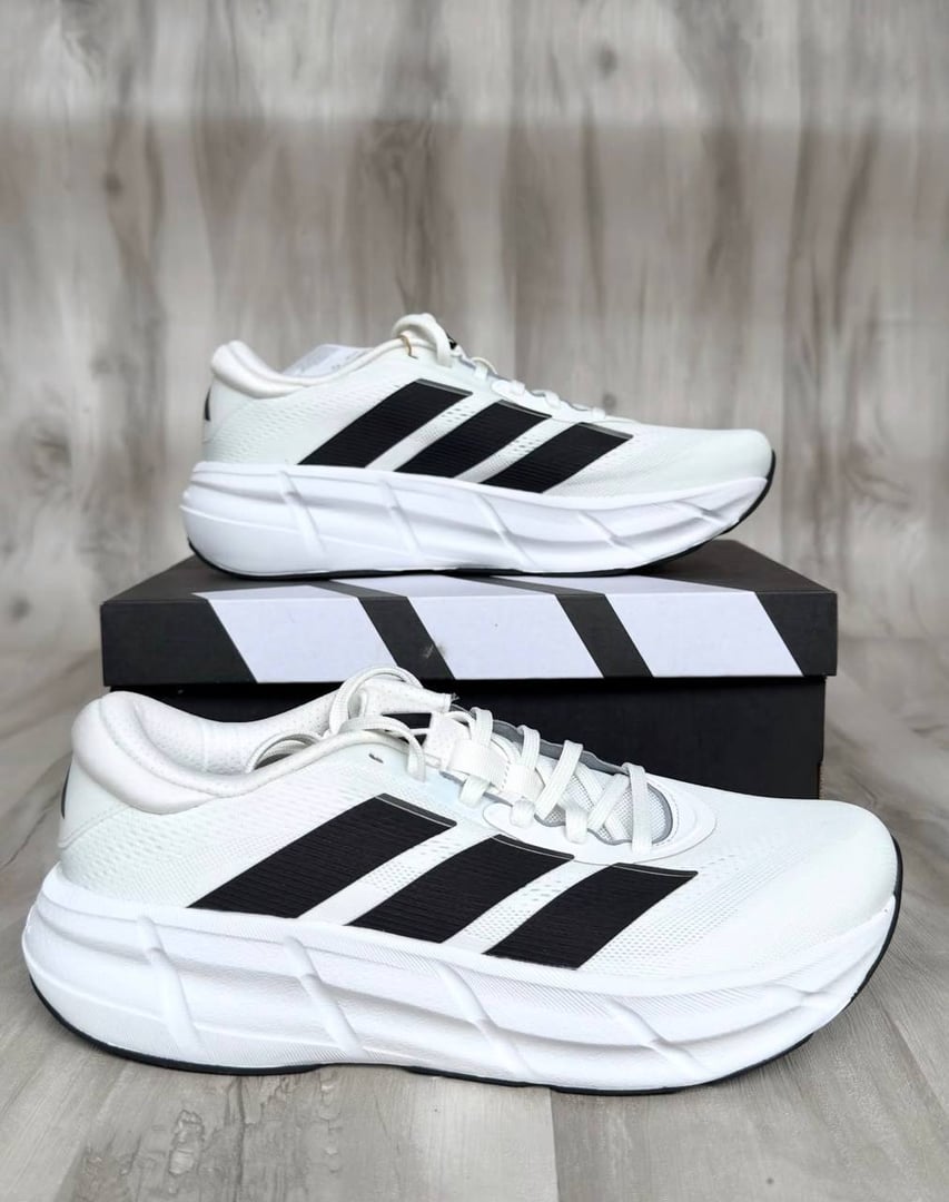 Tênis De Corrida Questar 4 adidas