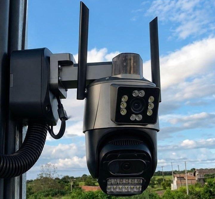 Câmera Segurança Wifi Ip Lente Dupla 2x 3mp Externa 360° A prova Dágua Cor Cinza
