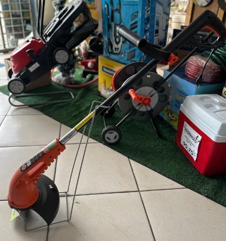Aparador Tramontina 1500W Elétrico Fio de Nylon Corte 28cm - 220v