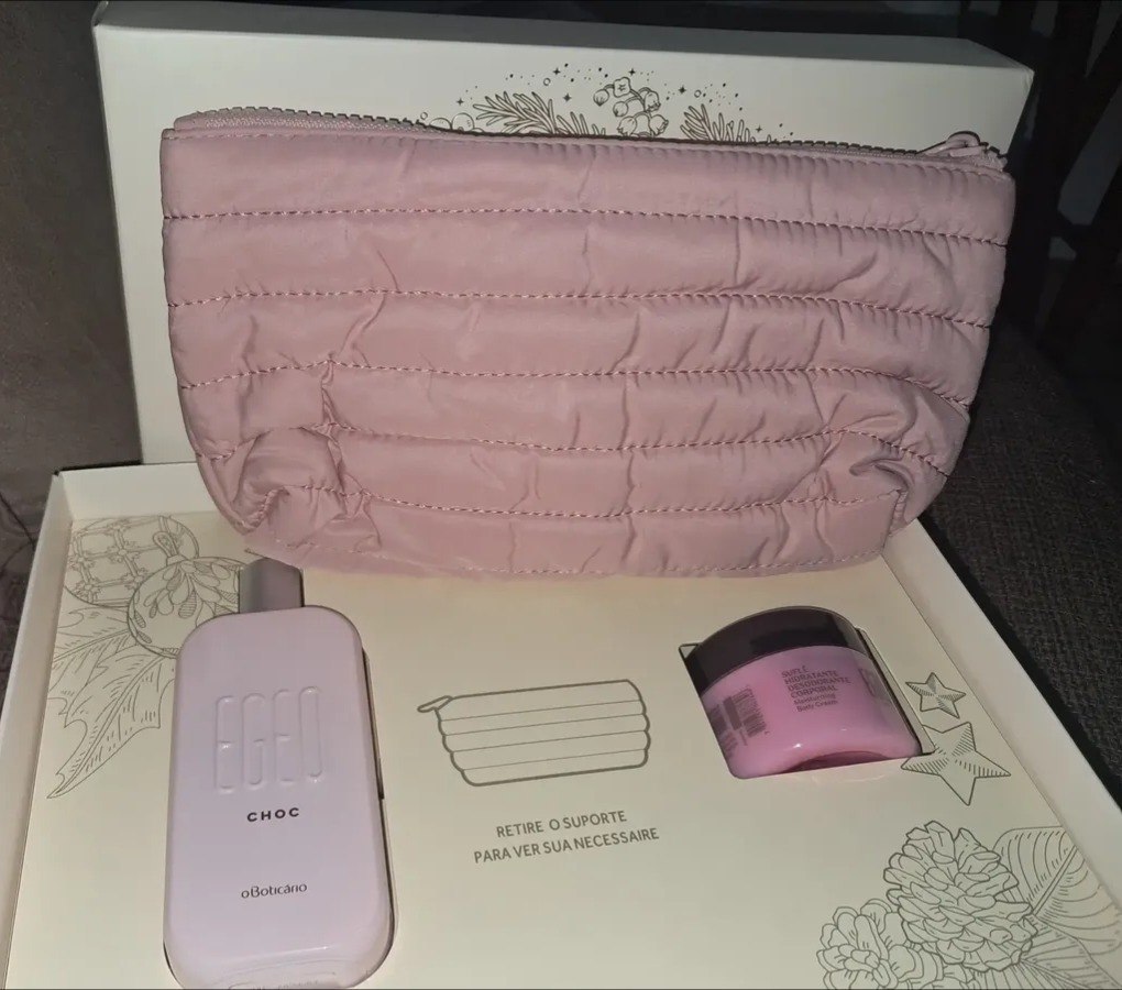 Kit Presente O Boticário Perfume Egeo Choc 90ml + Creme Hidratante Desodorante Corporal + Nécessaire