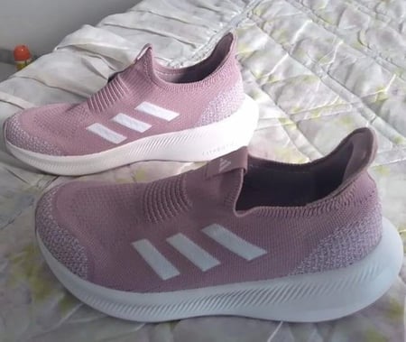 Tênis Adidas Lite Flow Feminino Branco ou Lilás- Num. 34 ao 38