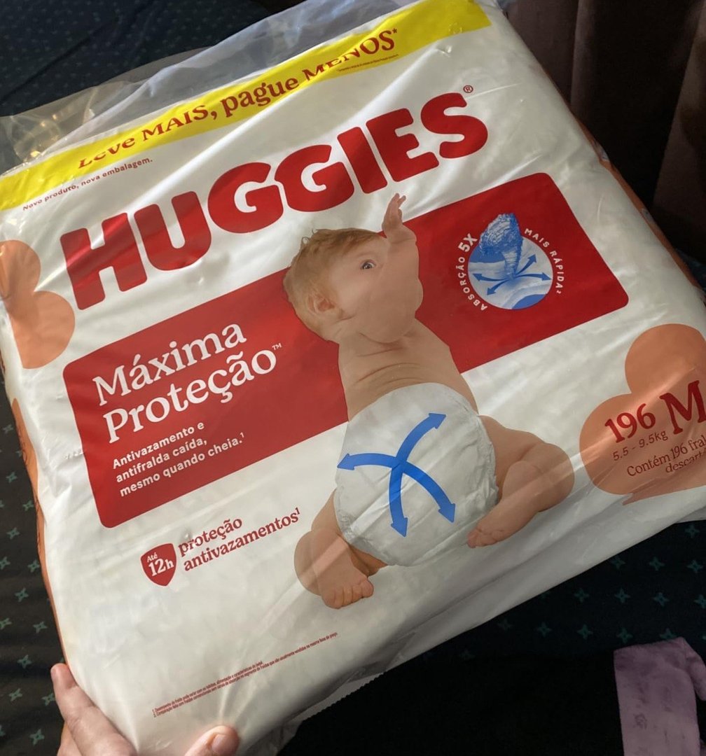 Pacotão Tamaho Familia Fralda Huggies Supreme Care Tam. M - 196 Unidades