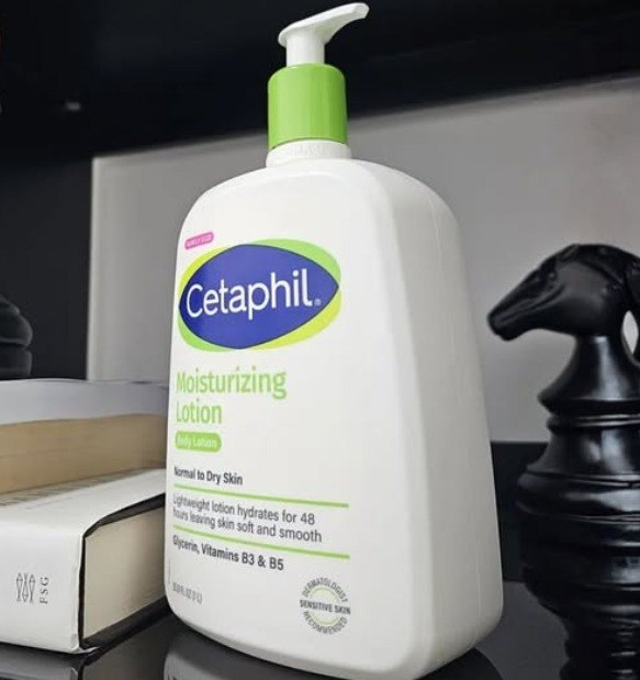 Cetaphil Loção Hidratante Corporal e Facial Para Pele Sensível, Normal e Seca - 1 Litro