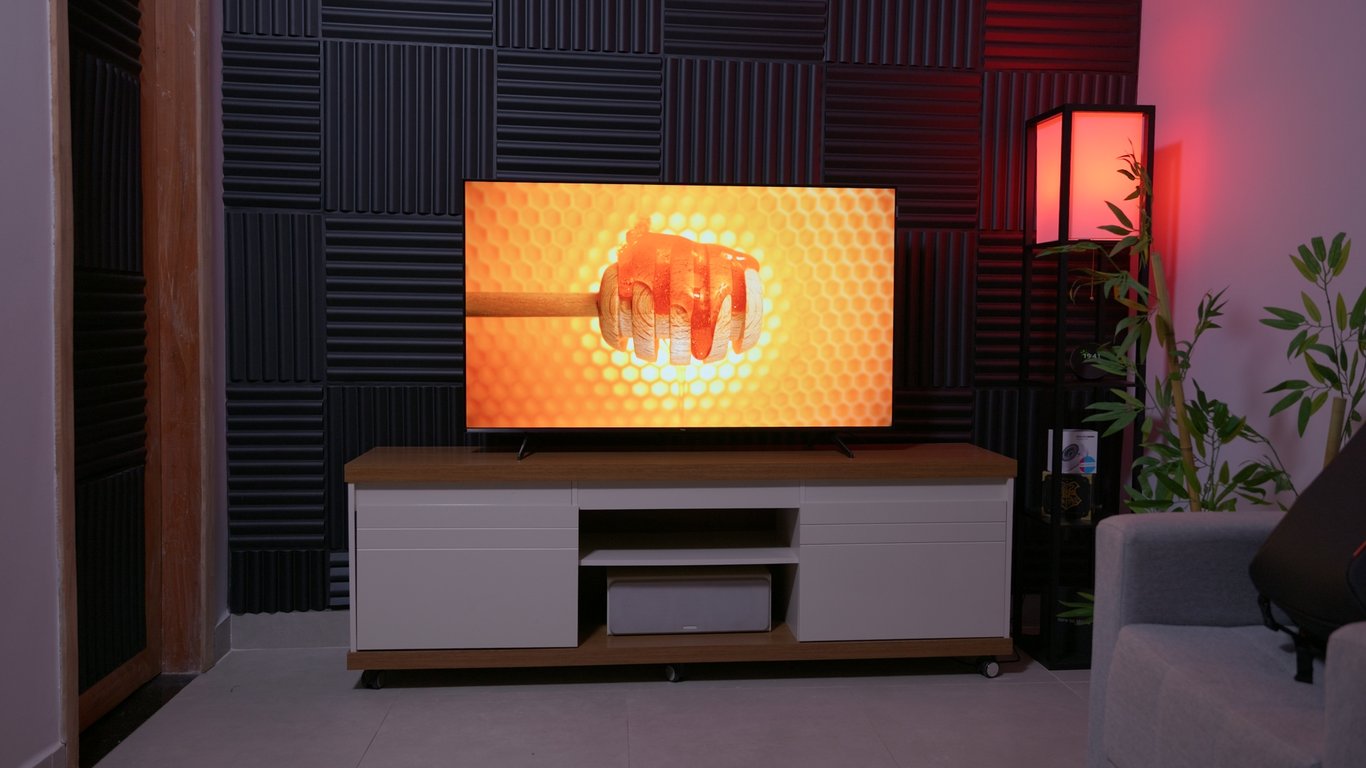 TCL P7K: A Nova TV QLED de Entrada da TCL Surpreende em 2025