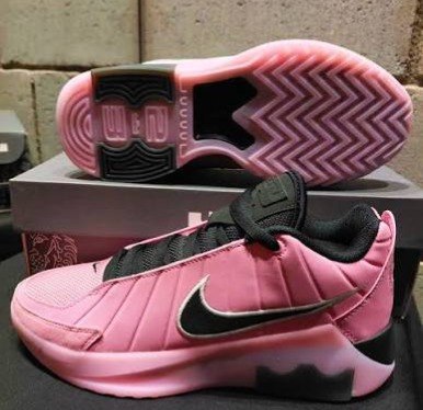 Tênis Nike LeBron Witness IX Masculino - Num. 41 e 42