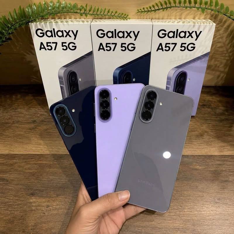 Celular Samsung Galaxy A57 5G 128GB, 8GB RAM, Câmera 50MP, IP68, Super AMOLED 6.7", Recursos AI -Cinza