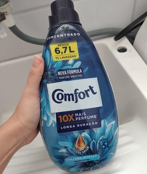 Amaciante Comfort Concentrado Frescor Intenso 1,5L (Rende 6,7 Litros)