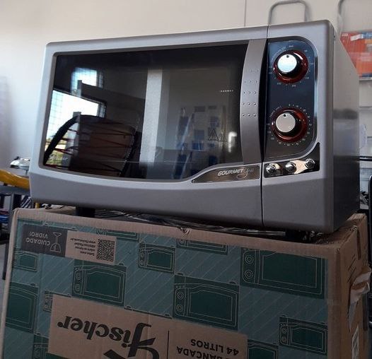 Forno Fischer Autolimpante 44 Litros Goumet Grill c/ Timer Prata - 110v