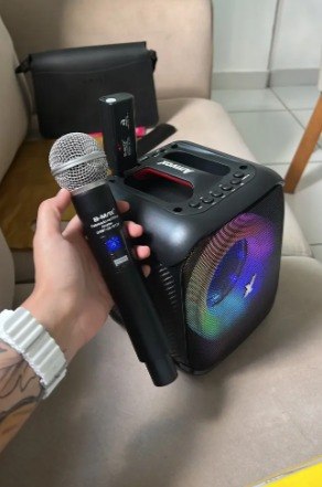 Kit 2 Microfones Sem Fio Dinâmico Duplo Recarregável Profissional Uhf Led Karaokê Palestra...