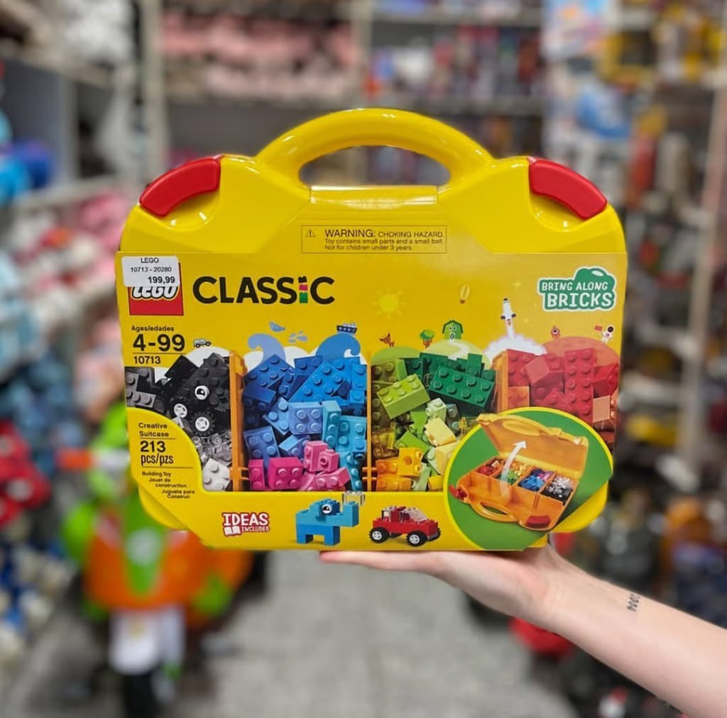 LEGO Classic Maleta da Criatividade 10713; Brinquedo criativo para montar e imaginar; Maleta com peças coloridas para criar bichinhos, supercarros, casas e muito mais; Presente para crianças