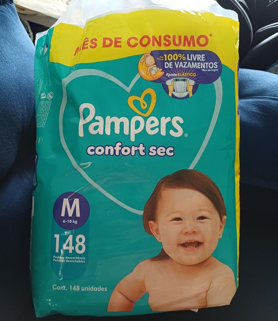 Pacotão de Fralda Pampers Confort Sec Tam. M - 148 Unidades