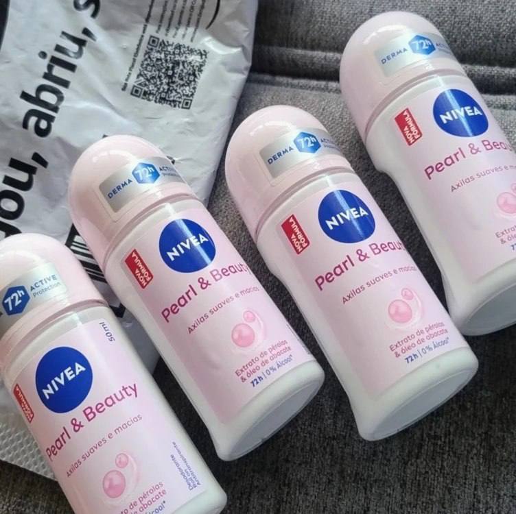 NIVEA Desodorante Antitranspirante Roll-on Pearl & Beauty 50ml, Proteção 72h, Previne Irritações, Contra Suor e Odores, Axilas Suaves