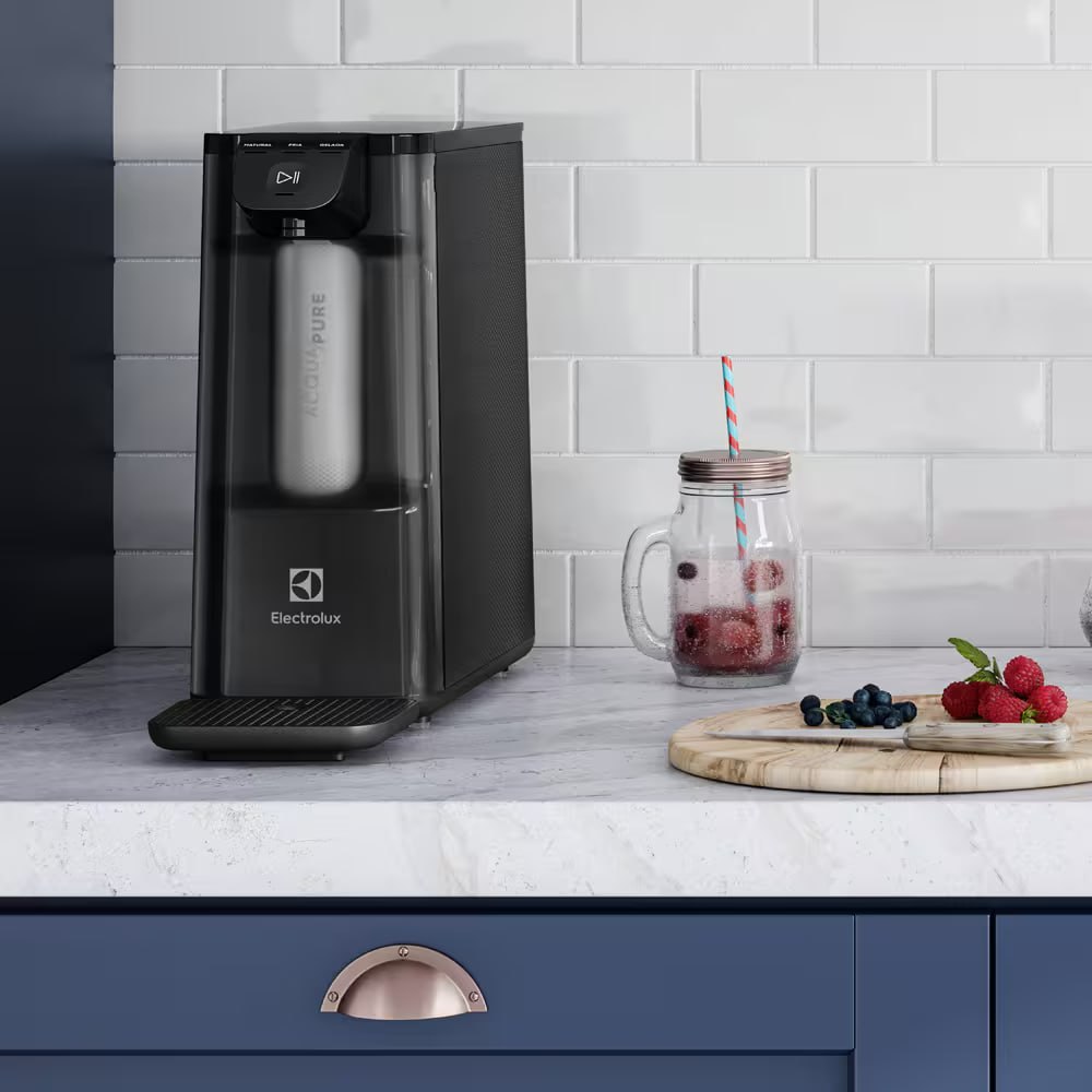 Purificador De Água Refrigerado de Placa Eletronica, Compacto Electrolux Painel Touch - PE...