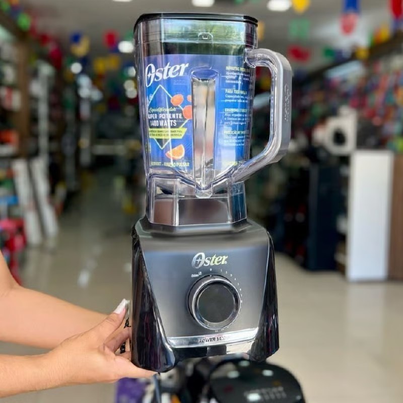 Liquidificador Oster Full 1400w 3,2 Litros 15 Velocidades + Pulsar - 110v/220v