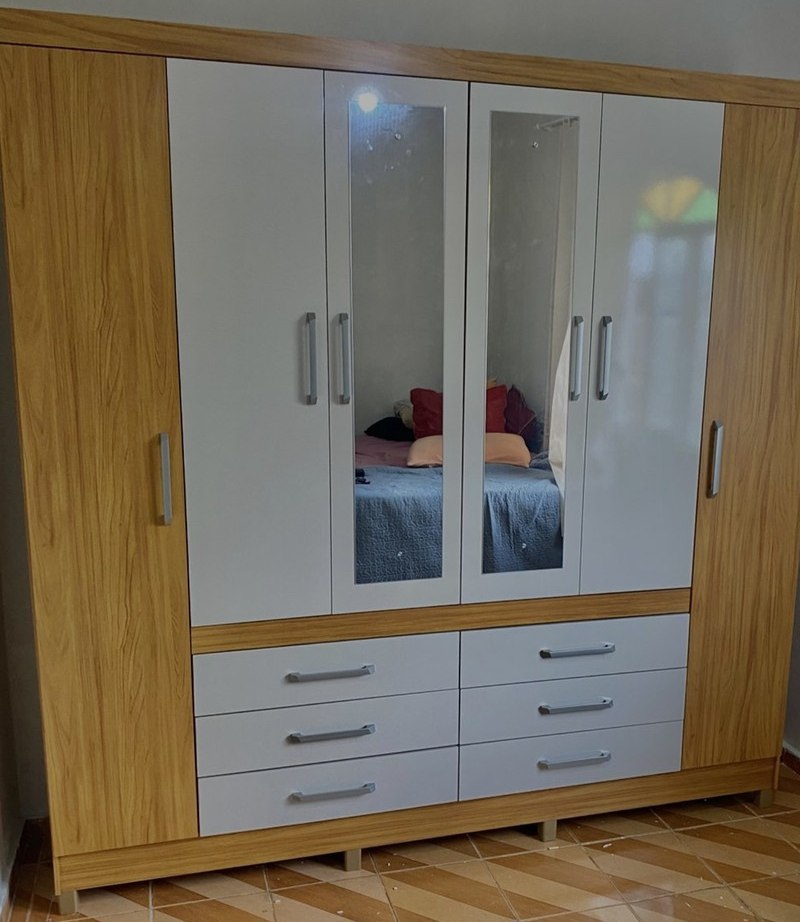 Guarda-roupa Demóbile Paris II c/ Espelho 6 Portas 6 Gavetas L 216cm x A 219cm x P 47cm - ...