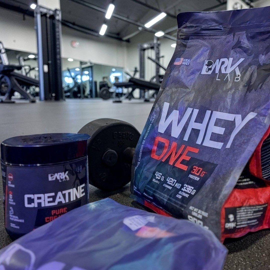 Whey One 900g Chocolate + Creatina 300g Dark Lab