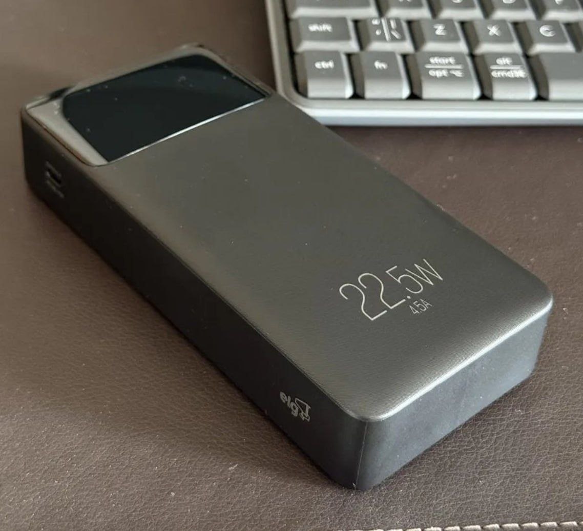 Power Bank Pro 20000mah ELG Pb200bk, Bateria Portátil Universal, Carga Rápida, Display Ind...