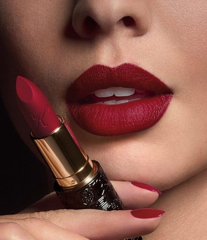 Batom: O Toque Final para um Look Perfeito