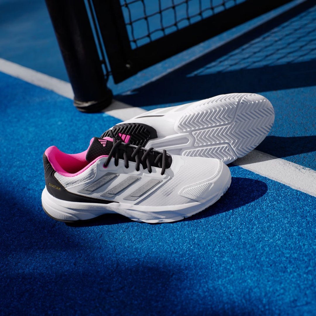 *Tênis Adidas Courtjam Control 3*
_Site Oficial Netshoes_