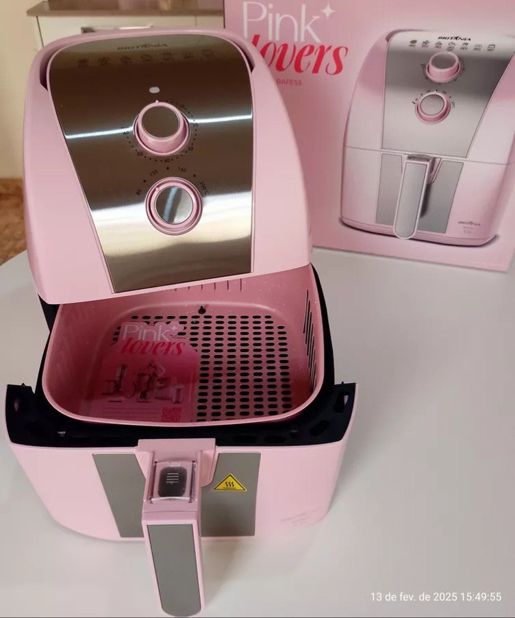 Fritadeira Elétrica Air Fryer Rosa Britânia 5,5L Sem Óleo 1500W c/ Timer - 110v