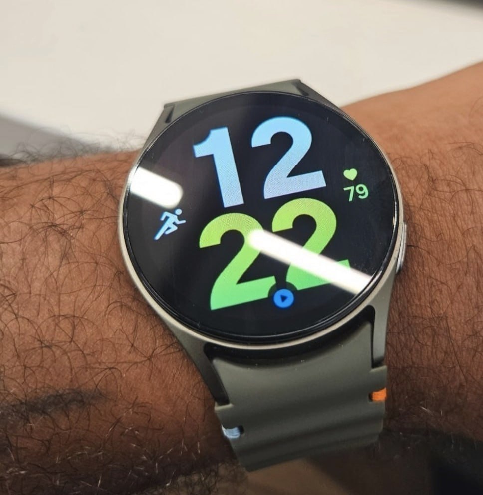 Samsung Galaxy Watch7 Smartwatch 44mm Bluetooth, Galaxy AI, Tela em Cristal de Safira, GPS de Dupla Frequência, Monitoramento avançado de saúde, sono e de coração, Processador de 3nm - Verde