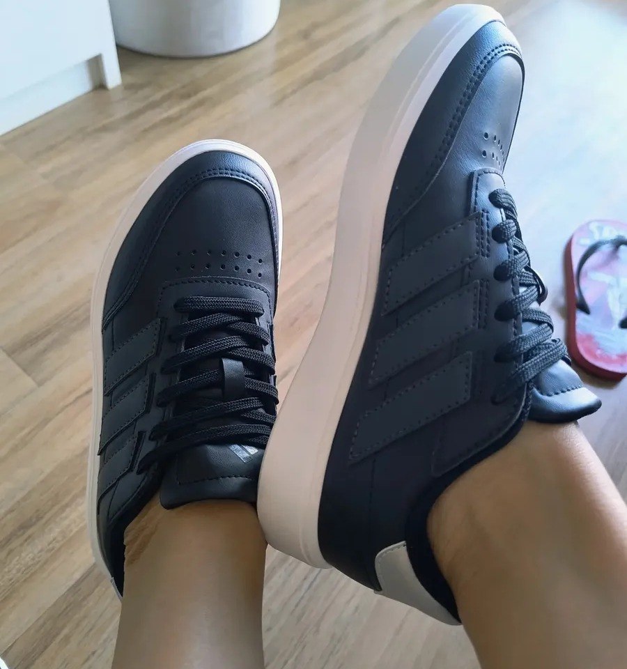 Tênis Adidas Courtblock Feminino - Num. 34 ao 37