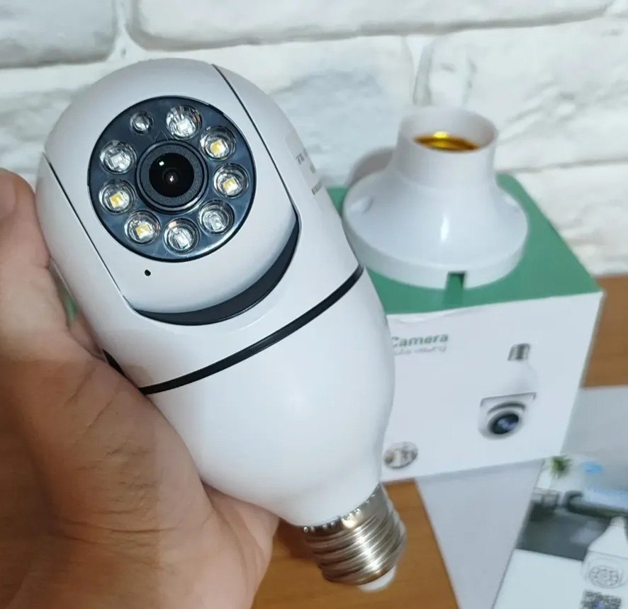 Kit 2 Câmeras Lampada De Segurança Ip Wifi Com Visão Noturna Interna Externa App Yoosee Espiã 360º Cor Branco