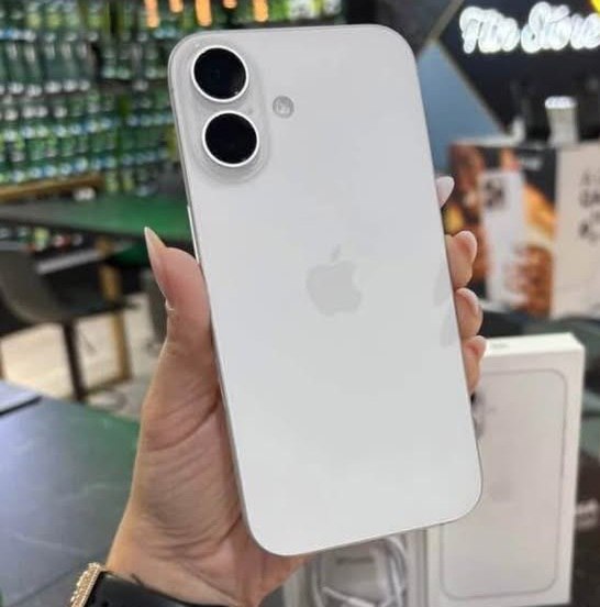 iPhone 16 512GB 5G Câm. Dupla 48MP Bateria Longa Duração - Branco