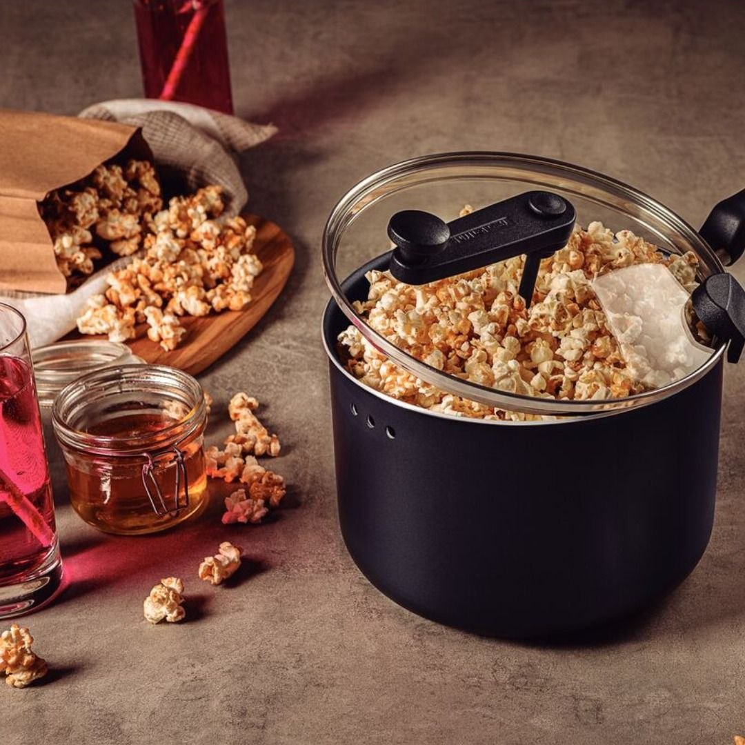 Panela Pipoqueira Tramontina 3,5l Faz Pipoca Doce/salgada Cor Preto