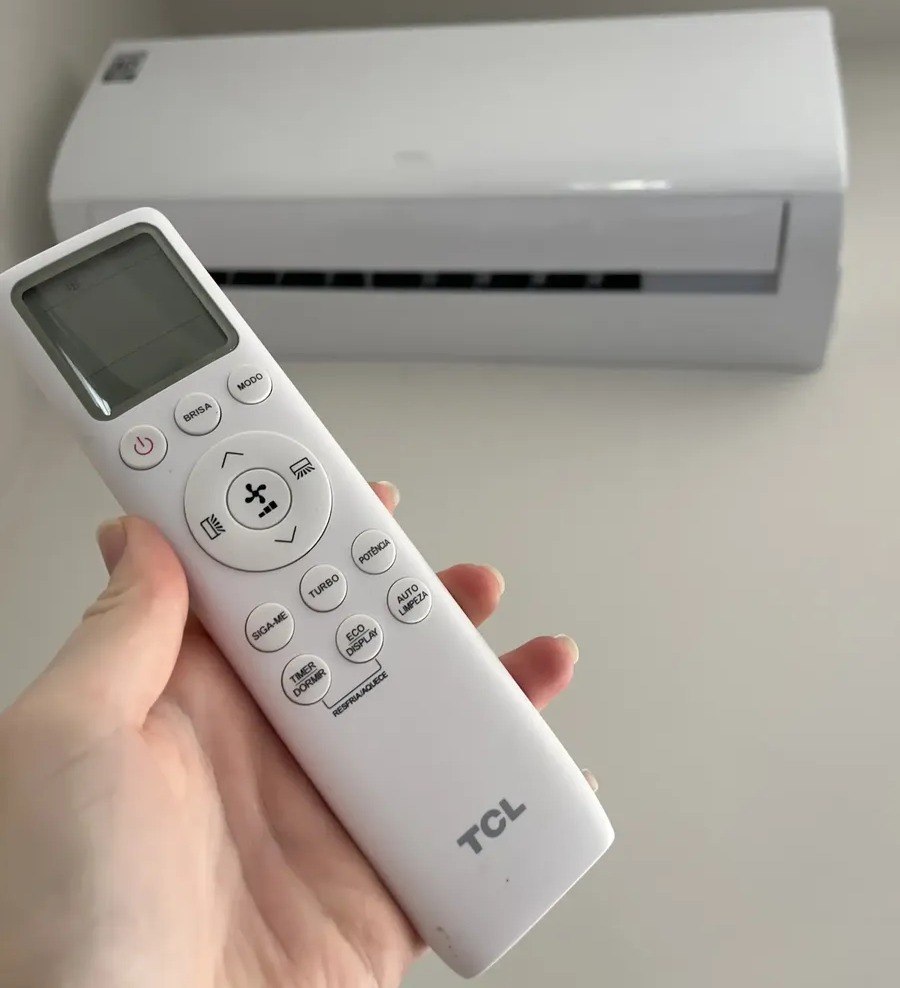 AR CONDICIONADO TCL SPLIT HI WALL ELITE INVERTER 12.000 BTUS - 220V