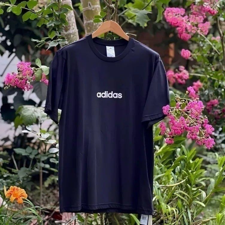 Camiseta Essentials Linear Single Jersey