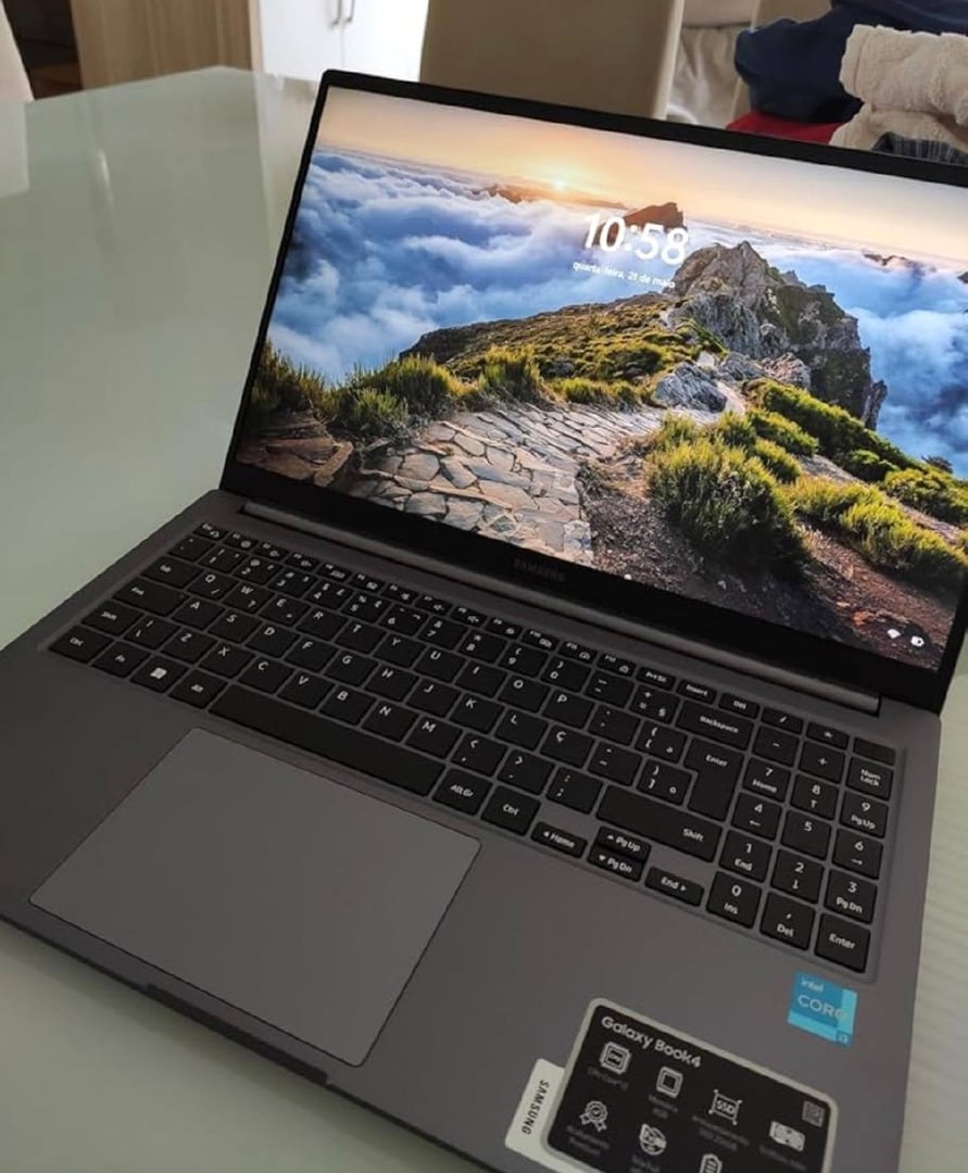 Samsung Galaxy Book4 Intel® Core™ i3-1315U, Windows 11 Home, 8GB, 256GB SSD, UHD Graphics,...