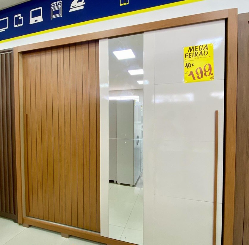 Guarda-roupa Casal 4 Gavetas 2 Portas Caemmun Romanus L: 245cm A: 233,7cm P: 55,5cm - Frei...