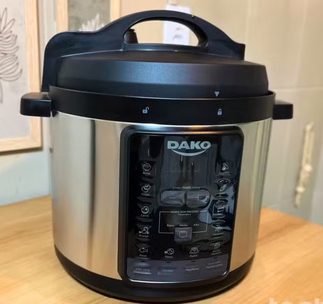 Panela de Pressão Elétrica Dako 6L Painel Touch Digital 1000W Inox Preta - 220v