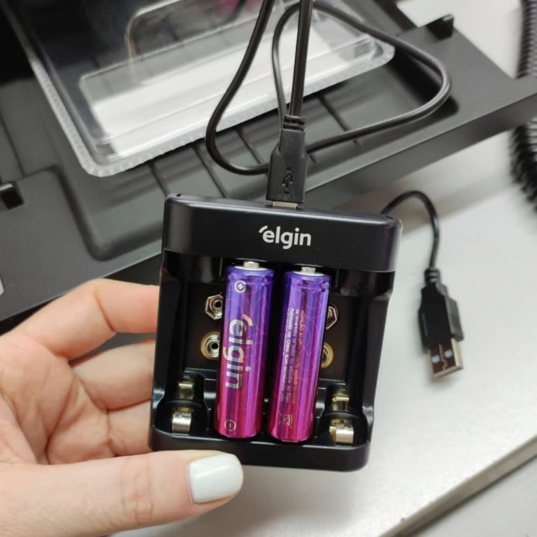 🤓Carregador de Pilhas e Baterias USB com 2 Pilhas AA 1500mAh recarregáveis