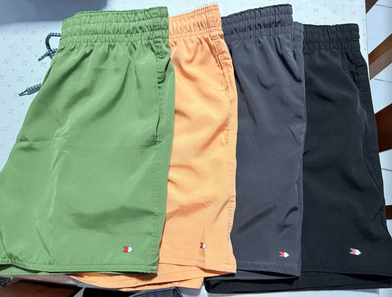 Kit 4 Bermuda Shorts Tactel Sandrini Elastano Academia Praia Sortidos Liso M