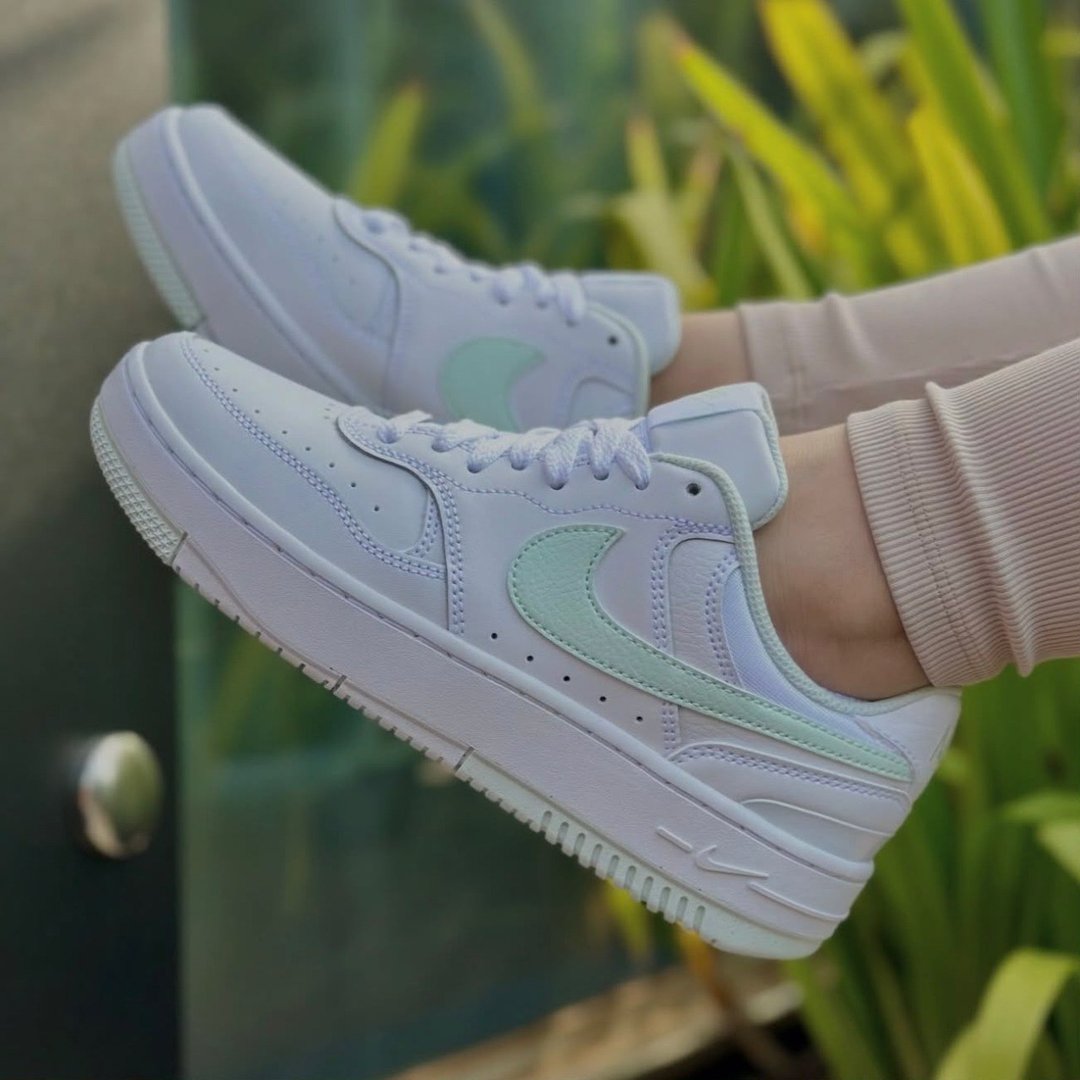 Tênis Nike Gamma Force Feminino