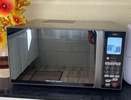 Micro-ondas Brastemp ARANA Grill Ative! 38L Prata Espelhado Receitas Pré-programadas - 110...