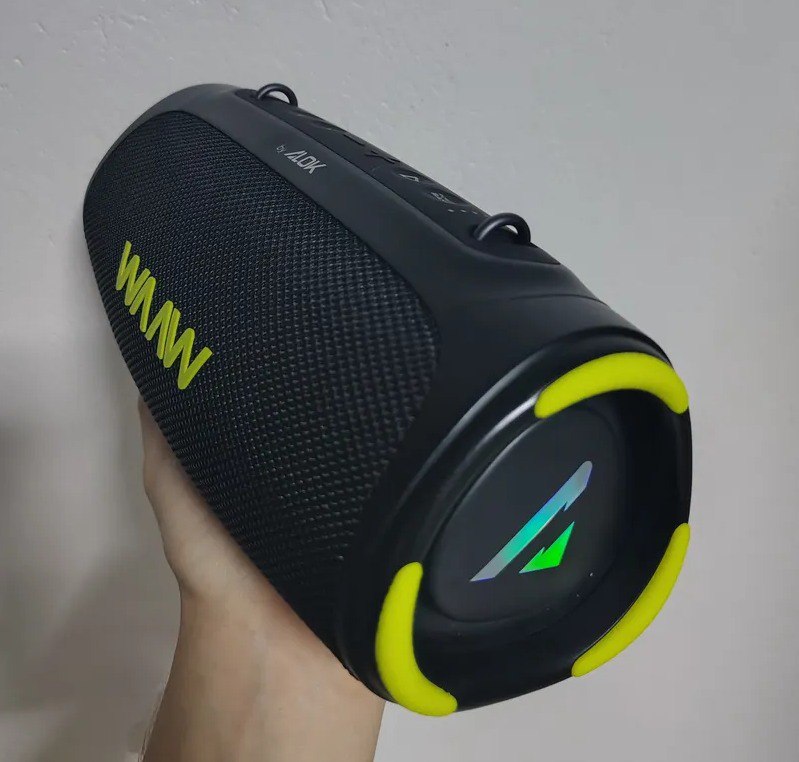 Caixa de Som Bluetooth by ALOK WAAW BOOM 110 À Prova D'Água e Até 26 Horas de Bateria Boom...