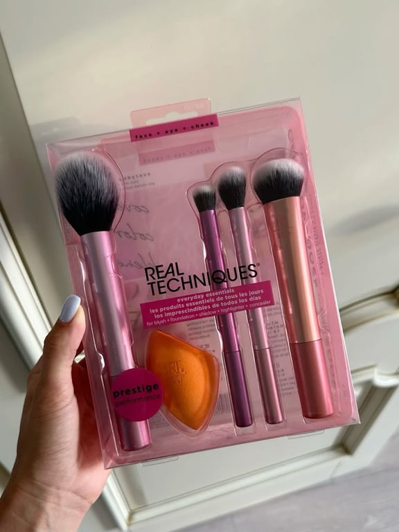 Kit Everyday Essentials da Real Techniques: A Escolha Perfeita pa...