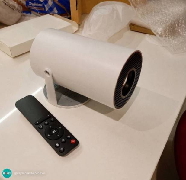 Projetor Hy300 Suporta 4k 1080p Wifi 6 Android 11 Portátil. Cor Branco