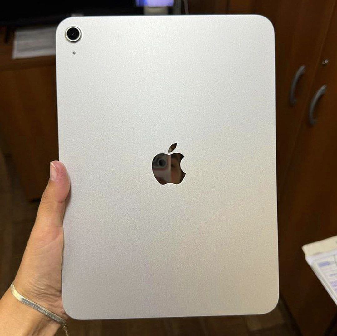 Apple 2025 iPad (Wi-Fi, 128 GB) - Prateado (A16)