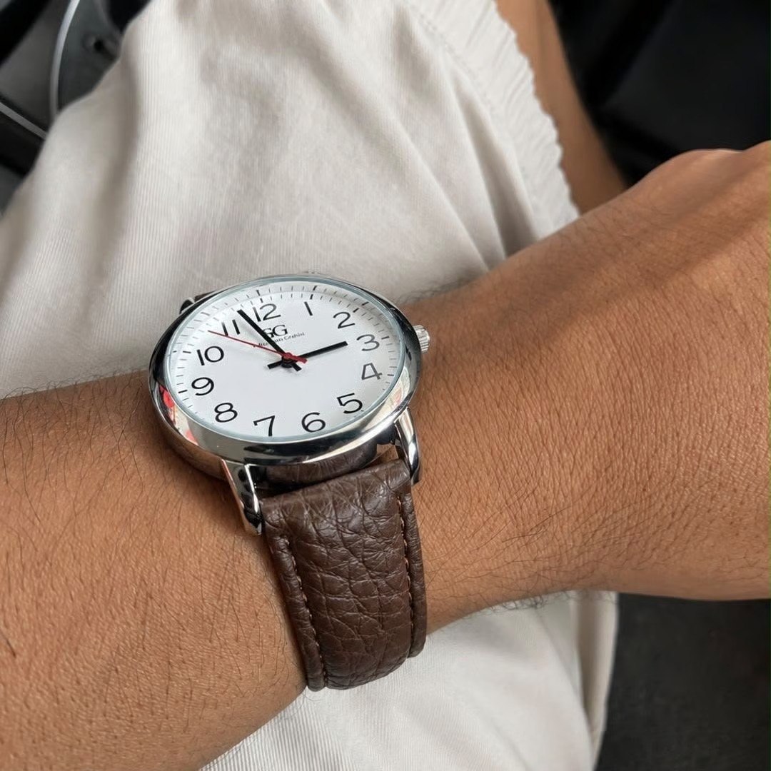 🤓Relógio Masculino Chrowl Prateado Saint Germain Correia De Couro Marrom Caixa Prateada Fundo Branco 40mm Elegante Clássico