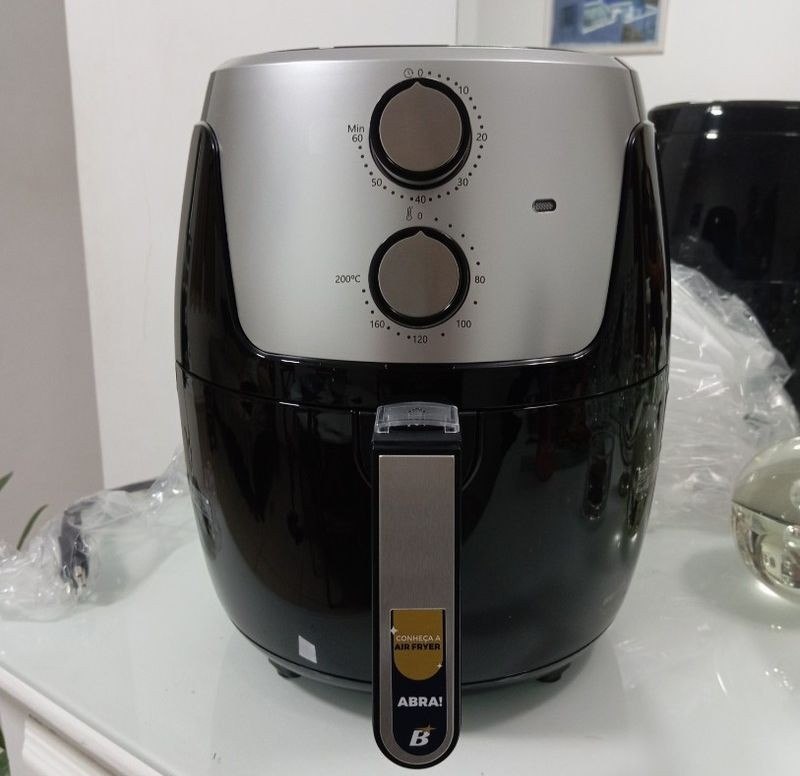 Air Fryer Britânia 4,2L Dura Mais 1500W BFR38