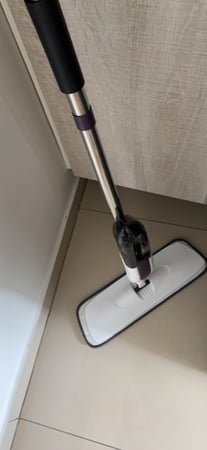 Rayco Essencial - Mop Spray, Multiuso, Dispenser 300ml (Borrifa, Limpa e Seca)